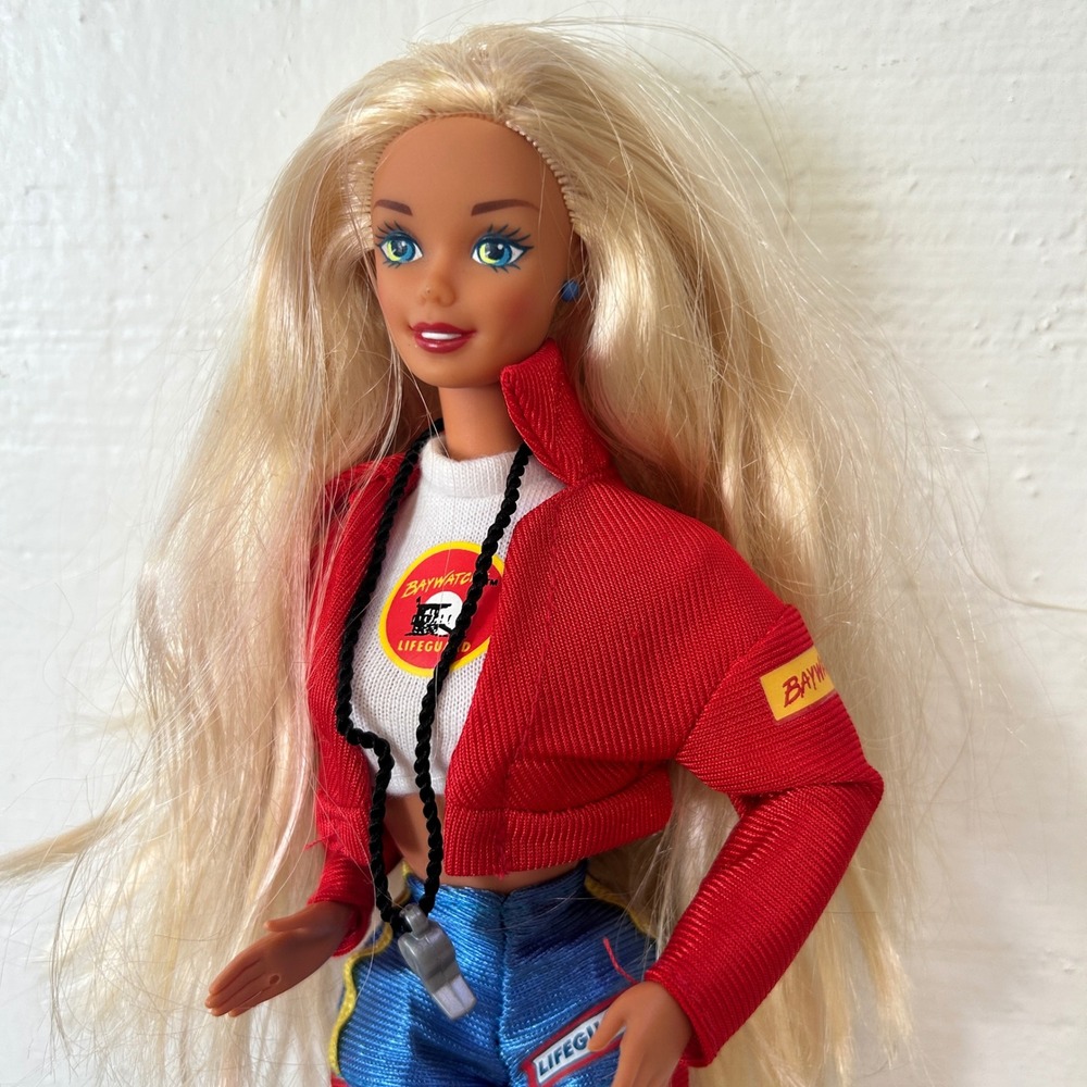 Vintage 1994 Mattel Baywatch Barbie Doll Lifeguard Red Jacket Whistle 13199 - Picture 2 of 8